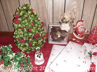 MaxSold Auction: (C) Assorted vintage Christmas decorations - London (Ontario, Canada) PARTNER MANAGED Estate Sale Online Auction - Alayne Crescent