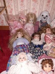 MaxSold Auction: Collection of 15+ assorted vintage dolls - London (Ontario, Canada) PARTNER MANAGED Estate Sale Online Auction - Alayne Crescent