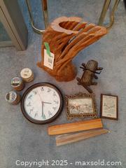 MaxSold Auction: Collection of Decorative Items - London (Ontario, Canada) PARTNER MANAGED Estate Sale Online Auction - Alayne Crescent