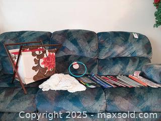 MaxSold Auction: Collection of knitting and crochet supplies - London (Ontario, Canada) PARTNER MANAGED Estate Sale Online Auction - Alayne Crescent