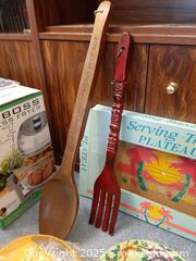 MaxSold Auction: Collection of vintage serving ware items - London (Ontario, Canada) PARTNER MANAGED Estate Sale Online Auction - Alayne Crescent