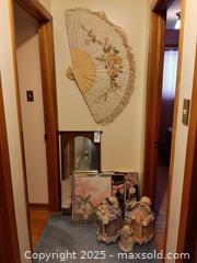 MaxSold Auction: Home decor Items - London (Ontario, Canada) PARTNER MANAGED Estate Sale Online Auction - Alayne Crescent