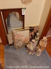 MaxSold Auction: Home decor Items - London (Ontario, Canada) PARTNER MANAGED Estate Sale Online Auction - Alayne Crescent