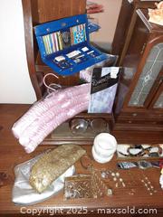 MaxSold Auction: Lady's Lot - London (Ontario, Canada) PARTNER MANAGED Estate Sale Online Auction - Alayne Crescent