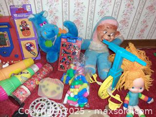 MaxSold Auction: Large collection of vintage 1990s toys and memorabilia - London (Ontario, Canada) PARTNER MANAGED Estate Sale Online Auction - Alayne Crescent