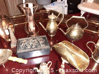 MaxSold Auction: Large Lot of brass/copper miniatures - London (Ontario, Canada) PARTNER MANAGED Estate Sale Online Auction - Alayne Crescent
