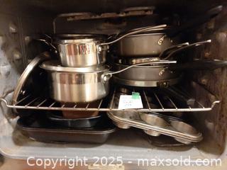MaxSold Auction: Large variety of pots, pans, and bakeware - London (Ontario, Canada) PARTNER MANAGED Estate Sale Online Auction - Alayne Crescent
