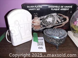 MaxSold Auction: *NEW* Silver-plated vanity set & more - London (Ontario, Canada) PARTNER MANAGED Estate Sale Online Auction - Alayne Crescent