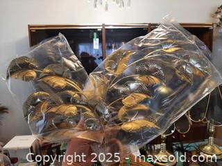 MaxSold Auction: *NEW* Vintage gold metal leaf wall plaque set of 2 - London (Ontario, Canada) PARTNER MANAGED Estate Sale Online Auction - Alayne Crescent