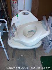 MaxSold Auction: Raised toilet seat with arms/shower commode chair & shower bench - London (Ontario, Canada) PARTNER MANAGED Estate Sale Online Auction - Alayne Crescent