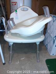 MaxSold Auction: Raised toilet seat with arms/shower commode chair & shower bench - London (Ontario, Canada) PARTNER MANAGED Estate Sale Online Auction - Alayne Crescent