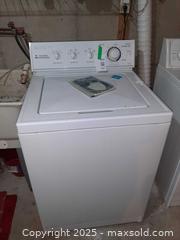MaxSold Auction: Top-load washing machine - Whirlpool Performa model - London (Ontario, Canada) PARTNER MANAGED Estate Sale Online Auction - Alayne Crescent