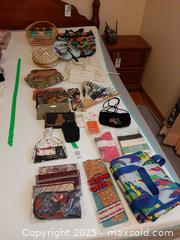 MaxSold Auction: Vacation-Ready ladies lot - London (Ontario, Canada) PARTNER MANAGED Estate Sale Online Auction - Alayne Crescent