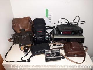 MaxSold Auction: Vintage cameras and alarm clocks - London (Ontario, Canada) PARTNER MANAGED Estate Sale Online Auction - Alayne Crescent