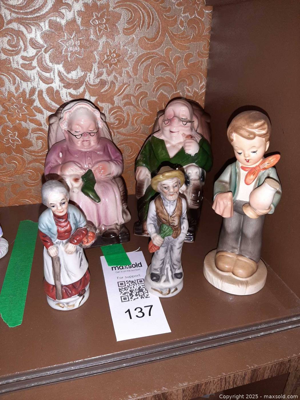 Vintage ceramic or porcelain figurines | London (Ontario, Canada ...