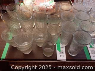 MaxSold Auction: Vintage Jeannette Glass Finlandia tumblers - London (Ontario, Canada) PARTNER MANAGED Estate Sale Online Auction - Alayne Crescent
