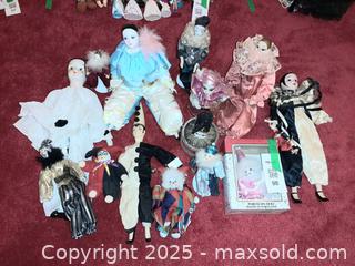 MaxSold Auction: Vintage porcelain harlequin/clown dolls - London (Ontario, Canada) PARTNER MANAGED Estate Sale Online Auction - Alayne Crescent