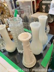 MaxSold Auction: Vintage Kundo anniversary clock, milk glass and more - London (Ontario, Canada) PARTNER MANAGED Estate Sale Online Auction - Alayne Crescent