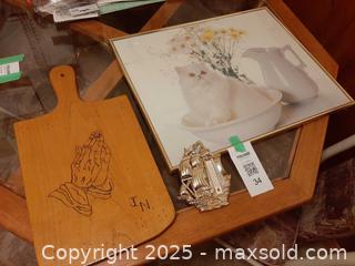 MaxSold Auction: Wall Decor - London (Ontario, Canada) PARTNER MANAGED Estate Sale Online Auction - Alayne Crescent