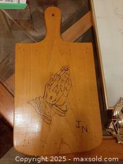 MaxSold Auction: Wall Decor - London (Ontario, Canada) PARTNER MANAGED Estate Sale Online Auction - Alayne Crescent