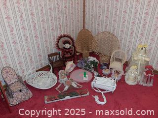 MaxSold Auction: Wicker Galore - London (Ontario, Canada) PARTNER MANAGED Estate Sale Online Auction - Alayne Crescent