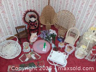 MaxSold Auction: Wicker Galore - London (Ontario, Canada) PARTNER MANAGED Estate Sale Online Auction - Alayne Crescent