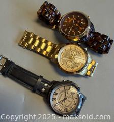 MaxSold Auction: (3) Pre-Owned Watches (Michael Kors, Fossil & Guess) in Working Condition   - Toronto (Ontario, Canada) PARTNER MANAGED Reseller Online Auction - Queen Street West