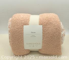 MaxSold Auction: Threshold Reversible Throw Blanket 50in x 60in - Brampton (Ontario, Canada) SELLER MANAGED Commercial Liquidation Online Auction - Strathearn Avenue
