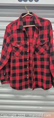 MaxSold Auction: Men's Long-Sleeve Buffalo Check Flannel Shirt, Large - Markham (Ontario, Canada) PARTNER MANAGED Downsizing Online Auction - Mccowan Road (STORAGE)