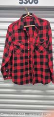 MaxSold Auction: Men's Long-Sleeve Buffalo Check Flannel Shirt, Large - Markham (Ontario, Canada) PARTNER MANAGED Downsizing Online Auction - Mccowan Road (STORAGE)