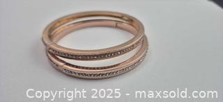 MaxSold Auction: Pair of Stylish Kate Spade New York Rose Gold Plated Hinged Bangle Set (2) - Markham (Ontario, Canada) PARTNER MANAGED Downsizing Online Auction - Mccowan Road (STORAGE)