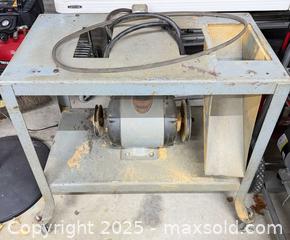 MaxSold Auction: Delta/Milwaukee Woodworking Jointer/Planer Parts Bench-top & Cart - Warwick (Rhode Island, USA) SELLER MANAGED Reseller Online Auction - Warwick Avenue