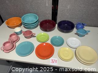 MaxSold Auction: Fiesta Fiestaware Mixed Ceramic Dinnerware Lot (Approx. 20+ pcs) - Warwick (Rhode Island, USA) SELLER MANAGED Reseller Online Auction - Warwick Avenue
