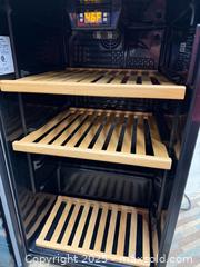 MaxSold Auction: GE Beverage/Wine Cooler Refrigerator with Tinted Glass Door - Warwick (Rhode Island, USA) SELLER MANAGED Reseller Online Auction - Warwick Avenue