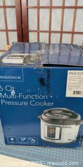 MaxSold Auction: Insignia NS-MC60SS9 6-Quart Multi-Function Electric Pressure Cooker - Warwick (Rhode Island, USA) SELLER MANAGED Reseller Online Auction - Warwick Avenue