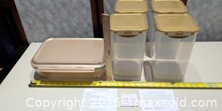 MaxSold Auction: Lock&Lock Kitchen Storage Set – 4 Tall Canisters + Rectangular Dish - Warwick (Rhode Island, USA) SELLER MANAGED Reseller Online Auction - Warwick Avenue