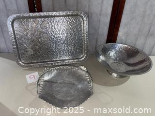 MaxSold Auction: Lot of 3 Hammered Metal Decorative Serving Pieces - Warwick (Rhode Island, USA) SELLER MANAGED Reseller Online Auction - Warwick Avenue