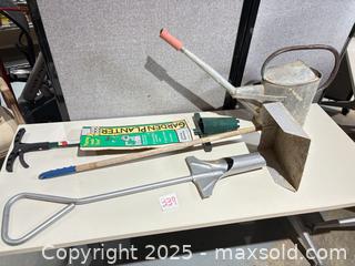 MaxSold Auction: Lot of 4 Garden Hand Tools – Watering Can, Scoop, Bulb Planters - Warwick (Rhode Island, USA) SELLER MANAGED Reseller Online Auction - Warwick Avenue