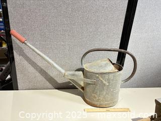 MaxSold Auction: Lot of 4 Garden Hand Tools – Watering Can, Scoop, Bulb Planters - Warwick (Rhode Island, USA) SELLER MANAGED Reseller Online Auction - Warwick Avenue