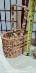MaxSold Auction: Lot of 4 Natural Wicker/Rattan Baskets with Glass Cups - Warwick (Rhode Island, USA) SELLER MANAGED Reseller Online Auction - Warwick Avenue