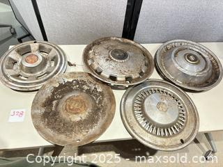 MaxSold Auction: Lot of 5 Metal Wheel Covers / Hubcaps (approx. 13–15 in.) - Warwick (Rhode Island, USA) SELLER MANAGED Reseller Online Auction - Warwick Avenue