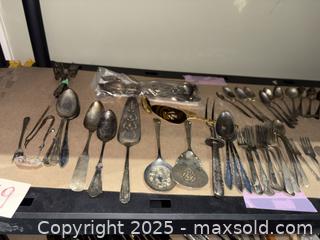 MaxSold Auction: Lot of Assorted Flatware & Serving Utensils — 60–80 Pieces - Warwick (Rhode Island, USA) SELLER MANAGED Reseller Online Auction - Warwick Avenue