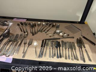 MaxSold Auction: Lot of Assorted Flatware & Serving Utensils — 60–80 Pieces - Warwick (Rhode Island, USA) SELLER MANAGED Reseller Online Auction - Warwick Avenue