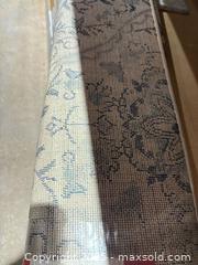 MaxSold Auction: Madison Home MAD600C-8 8' x 10' White/Marine Polypropylene Rug - Warwick (Rhode Island, USA) SELLER MANAGED Reseller Online Auction - Warwick Avenue