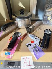 MaxSold Auction: Mixed Kitchen Utensils & Small Cookware Lot (15+ pieces) - Warwick (Rhode Island, USA) SELLER MANAGED Reseller Online Auction - Warwick Avenue
