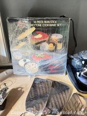 MaxSold Auction: Mixed Kitchen Utensils & Small Cookware Lot (15+ pieces) - Warwick (Rhode Island, USA) SELLER MANAGED Reseller Online Auction - Warwick Avenue