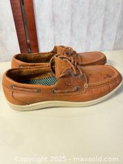 MaxSold Auction: Mixed Lot: Men's Shoes (2 Pairs), 2 Baseball Caps, Shoe Trees - Warwick (Rhode Island, USA) SELLER MANAGED Reseller Online Auction - Warwick Avenue