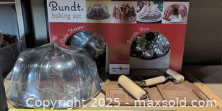 MaxSold Auction: Nordic Ware Bundt Baking Set with Cake Dome & Longaberger Mold - Warwick (Rhode Island, USA) SELLER MANAGED Reseller Online Auction - Warwick Avenue