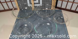 MaxSold Auction: Pyrex 5-Piece Clear Glass Mixing Bowl Set with Lids - Warwick (Rhode Island, USA) SELLER MANAGED Reseller Online Auction - Warwick Avenue