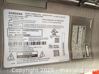 MaxSold Auction: Samsung 40" UN40MU7000F 4K UHD MU7000 Series TV - Warwick (Rhode Island, USA) SELLER MANAGED Reseller Online Auction - Warwick Avenue